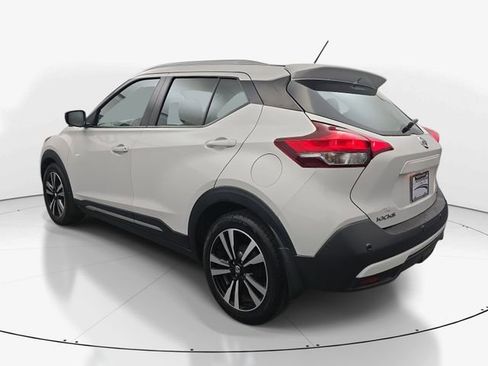 Used 2020 Nissan Kicks SR FWD image 8
