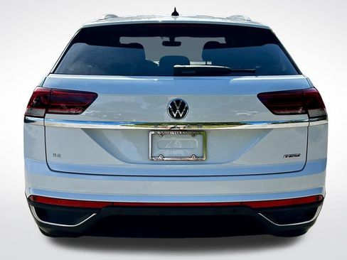 Certified 2022 Volkswagen Atlas Cross Sport SE image 5