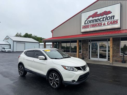 Used 2017 Nissan Rogue Sport SL w/ SL Premium Package AWD/4WD image 1