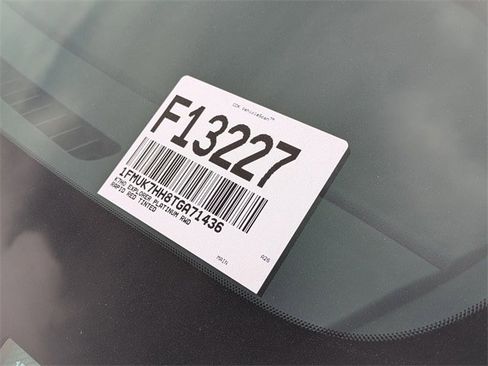 New 2026 Ford Explorer Platinum image 33