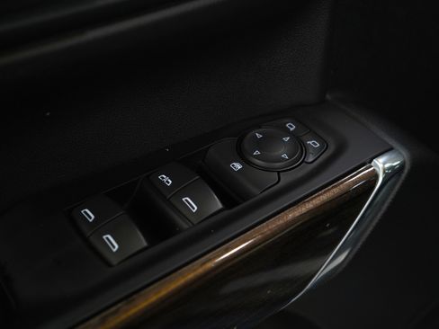 Used 2019 Chevrolet Silverado 1500 LT w/ All-Star Edition image 21