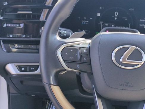 Used 2025 Lexus RX 450h AWD w/ Convenience Package image 18