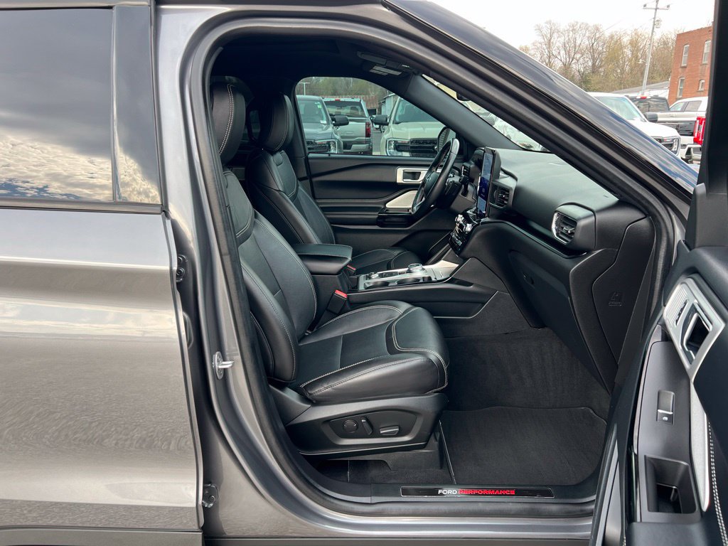 Used 2022 Ford Explorer ST w/ Equipment Group 401A AWD/4WD image 22