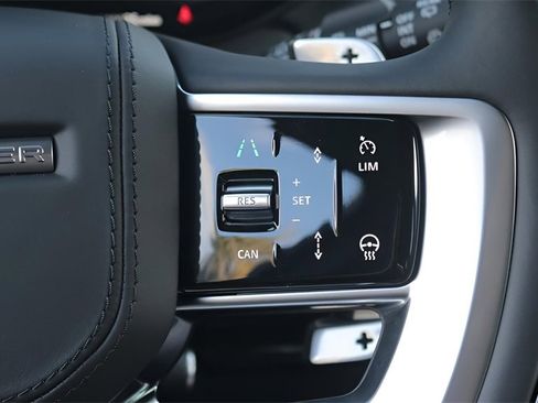 New 2026 Land Rover Range Rover SE image 21
