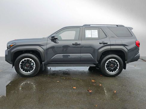 Used 2025 Toyota 4Runner TRD Off-Road Premium AWD/4WD image 7
