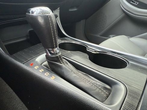 Used 2018 Chevrolet Impala LT image 27