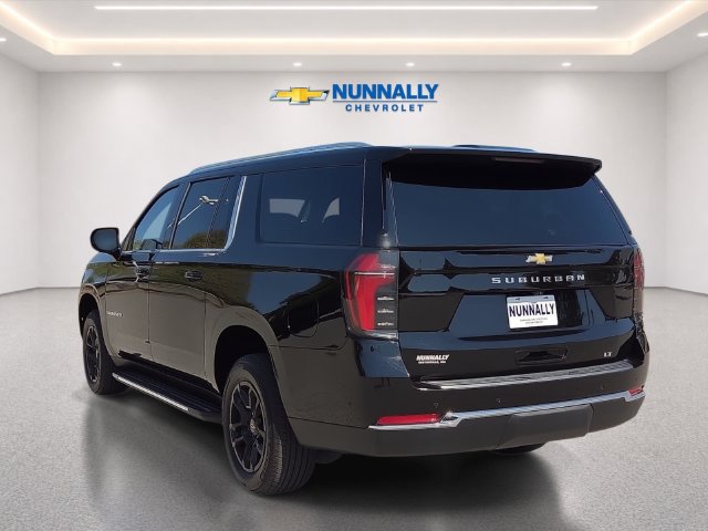 Certified 2025 Chevrolet Suburban LT AWD/4WD image 3