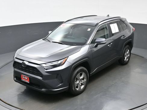 Used 2024 Toyota RAV4 XLE FWD image 36