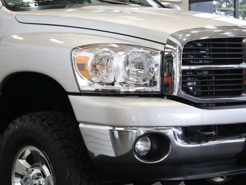 Used 2006 Dodge Ram 3500 Truck SLT w/ Quad Cab Big Horn Value Group AWD/4WD image 14