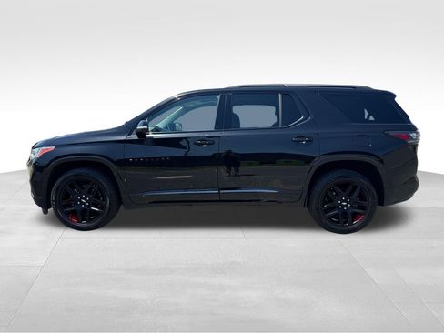Used 2021 Chevrolet Traverse Premier w/ Redline Edition FWD image 2