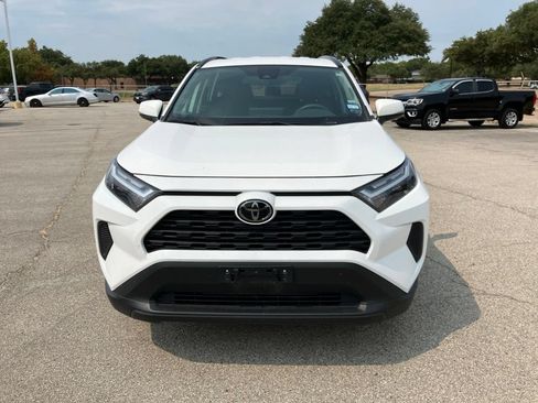 Used 2025 Toyota RAV4 XLE FWD image 2