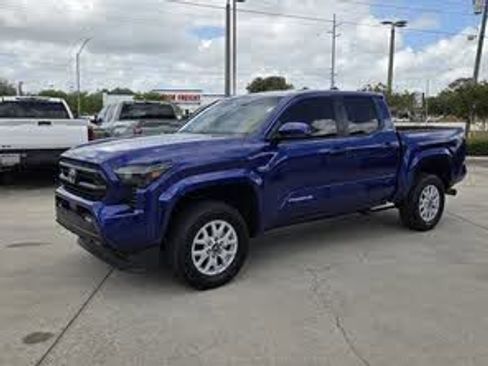 Used 2025 Toyota Tacoma SR5 image 16