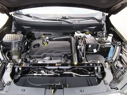 Used 2023 GMC Terrain SLE w/ LPO, Floor Liner Package image 9