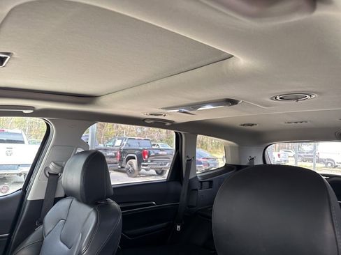 Used 2025 Kia Telluride S image 7