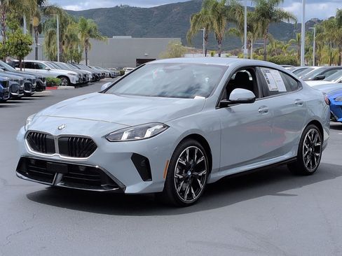 Used 2025 BMW 228i xDrive w/ Technology Package AWD/4WD image 5