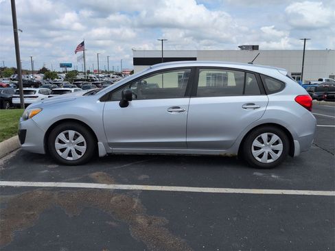 Used 2013 Subaru Impreza 2.0i image 2