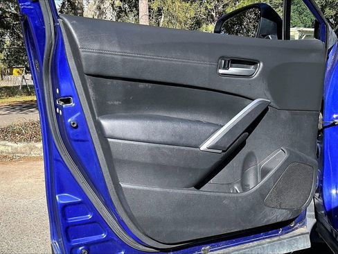 Used 2024 Toyota Corolla Cross XLE image 17