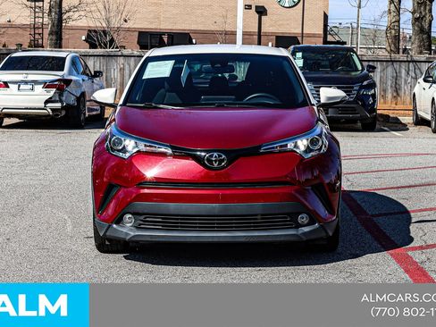 Used 2018 Toyota C-HR XLE FWD image 12