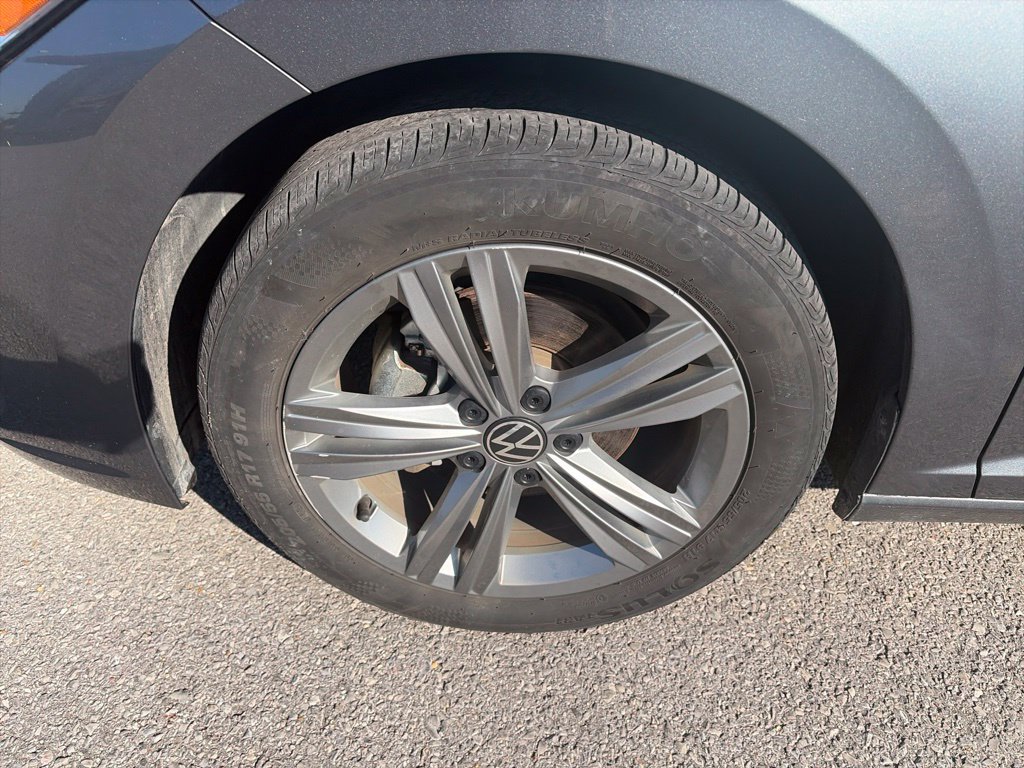 Used 2024 Volkswagen Jetta SE FWD image 10