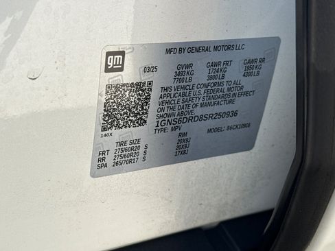 Used 2025 Chevrolet Suburban Z71 AWD/4WD image 41