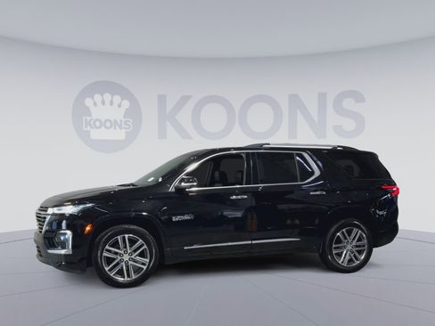 Used 2023 Chevrolet Traverse High Country image 7