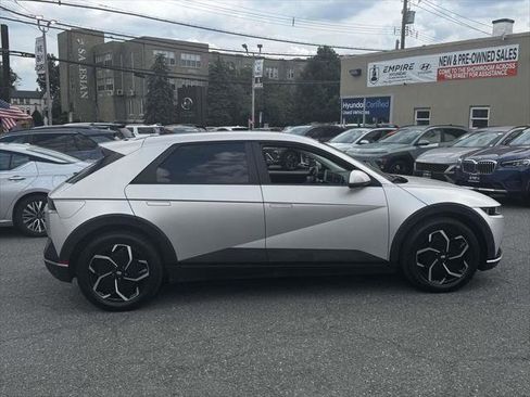 Used 2024 Hyundai Ioniq 5 SEL AWD/4WD image 9