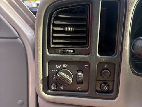 Used 2004 Chevrolet Silverado 1500 LT w/ Light Duty Power Package RWD image 27