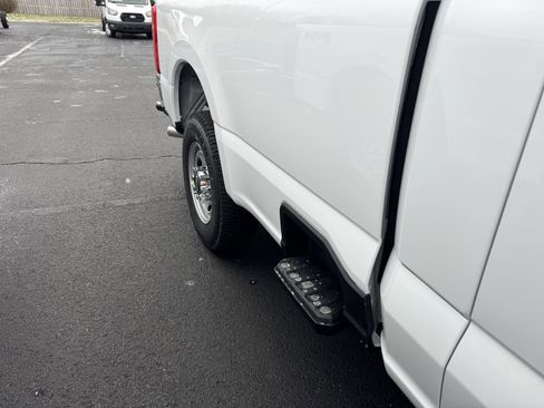New 2026 Ford F250 XL w/ XL Chrome Package image 17