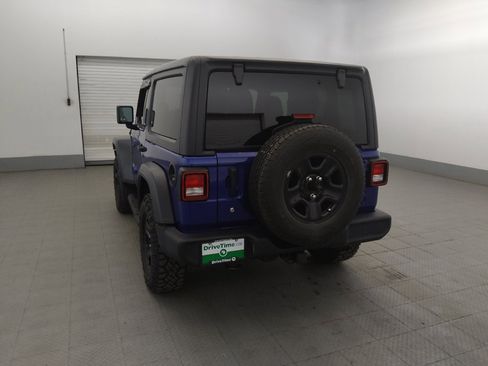 Used 2018 Jeep Wrangler Sport AWD/4WD image 6