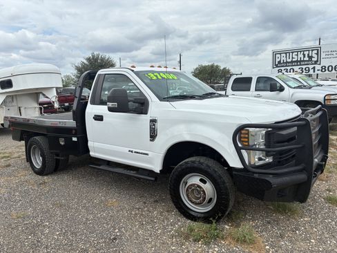 Used 2018 Ford F350 XL w/ Power Equipment Group AWD/4WD image 1