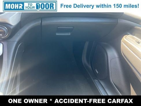 Used 2023 GMC Acadia SLT image 28