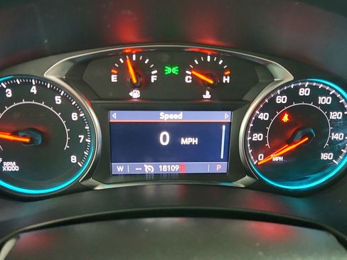 Used 2023 Chevrolet Equinox RS w/ RS Leather Package FWD image 20