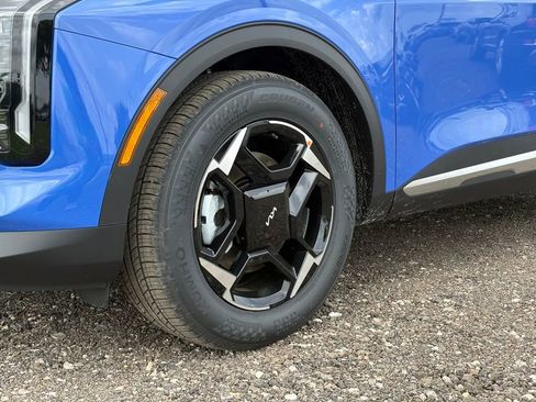 New 2026 Kia Sportage EX FWD image 9