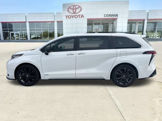 Used 2021 Toyota Sienna XSE FWD video 2