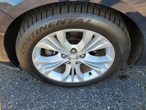 Used 2015 Chevrolet Impala LT w/ Convenience Package image 6