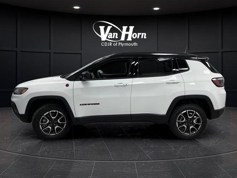 New 2026 Jeep Compass Trailhawk w/ Sun, Sound & Navigation Group image 13
