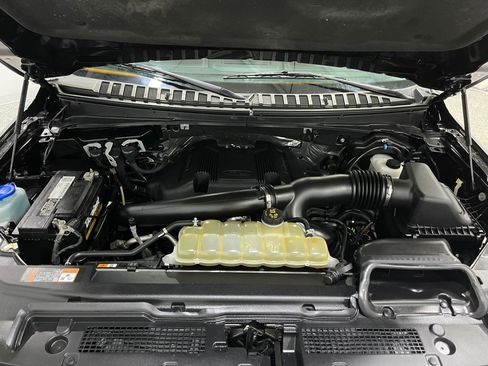 Used 2020 Ford Expedition Limited image 26