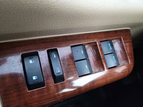 Used 2015 Ford F250 King Ranch w/ FX4 Off-Road Package image 12