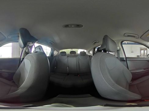 Used 2025 Kia K4 FWD image 42