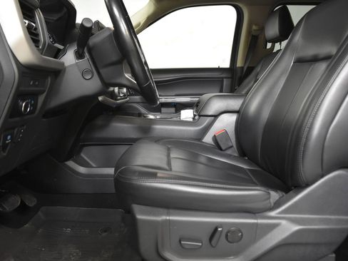 Used 2024 Ford Expedition Max XLT RWD image 17