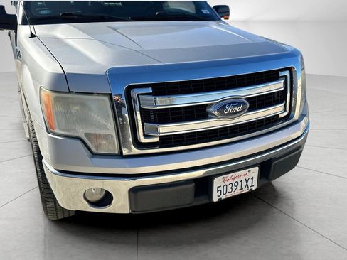 Used 2014 Ford F150 XLT w/ XLT Convenience Package image 4