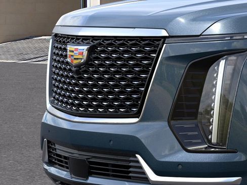 New 2026 Cadillac Escalade Luxury w/ Touring Package image 13