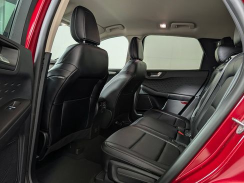 Used 2020 Ford Escape SEL FWD image 12