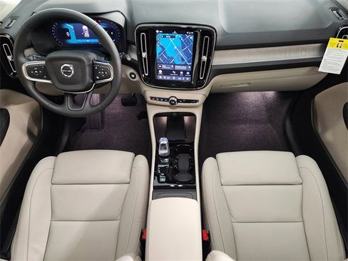 New 2026 Volvo XC40 B5 Plus w/ Protection Package Premier image 4