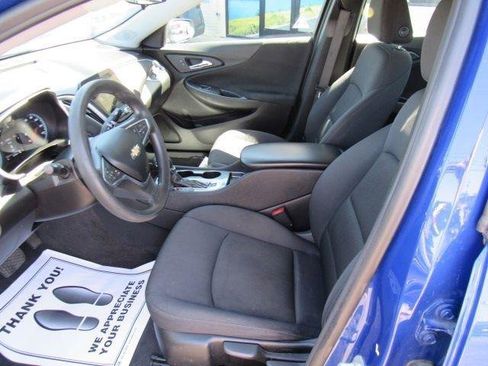 Used 2023 Chevrolet Malibu LS FWD image 17