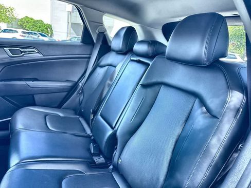 Used 2024 Kia Sportage EX FWD image 22