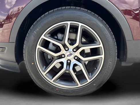 Used 2018 Ford Explorer Sport AWD/4WD image 33