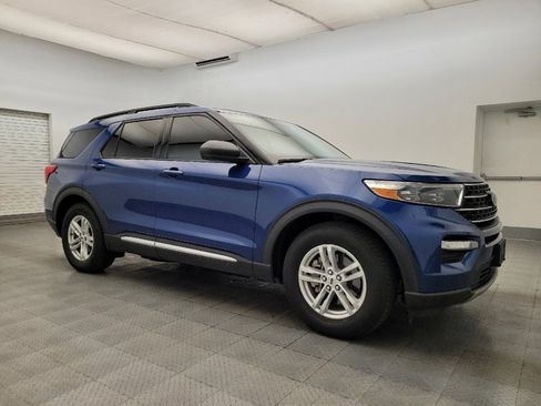 Used 2021 Ford Explorer XLT w/ Equipment Group 202A image 11