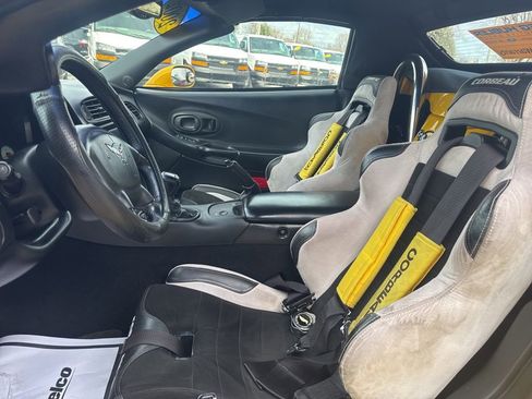 Used 2002 Chevrolet Corvette Convertible w/ Preferred Equipment Group2 image 18