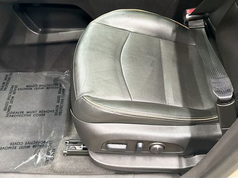 Used 2022 GMC Terrain AT4 w/ Infotainment Package II AWD/4WD image 23